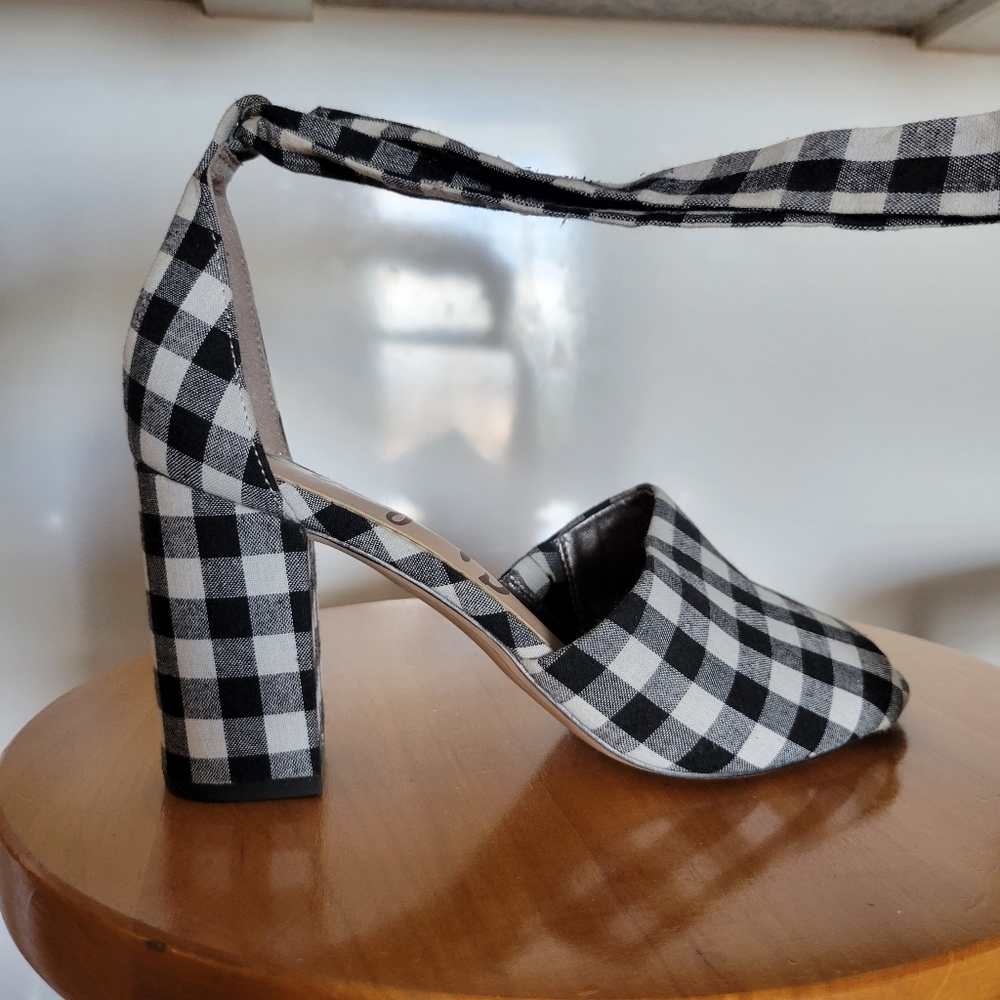 7.5M Sam Edelman tie up ankle strap black white checkerboard plaid block heel